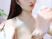 宝贝快来 露脸美女约啪附近大哥激情啪啪刺激狼友 舔弄大鸡巴深喉