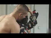 极品金丝猫掰开双腿露出双穴要朋友用肉棒操她