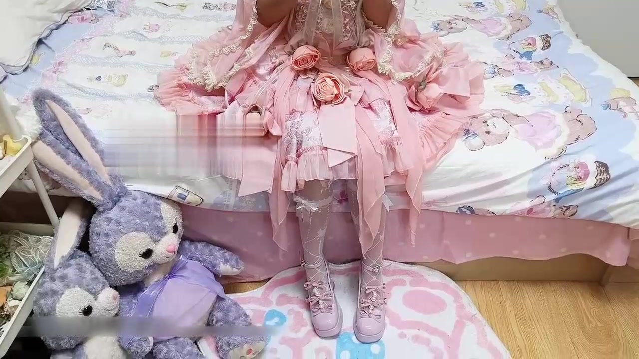 软萌软萌的妹子_轻花嫁白丝萝莉_小公主上身全攻速套装_白丝LO娘主动上位骑乘_每一下都直达花心