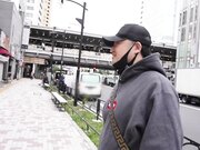 在营造自慰感的同时 她处于一种淫荡的模式