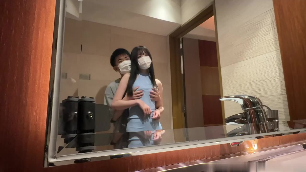 性感包臀群小美女和男友做爱是怎么找到这么漂亮的女人