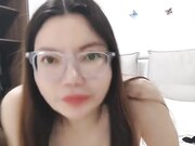 眼镜小骚妇穿上开档黑丝袜灰色高跟鞋 和小哥哥做爱