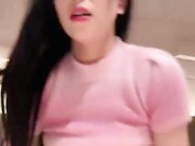 酒店开房约炮操逼掰穴特写求操 男主感觉好紧问她是不是用逼逼在夹