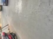 炮王小黑冒着被打的风险下午进淫窝嫖妓偷拍80块的巨乳少妇鸡吃快餐