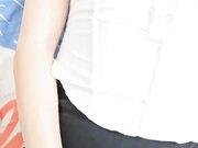 大二女学生初次下海 被摄影师无套抽插