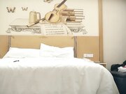 極品大胸外圍小姐姐，打樁機一天好幾炮