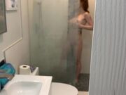 红发美女获取肉棒