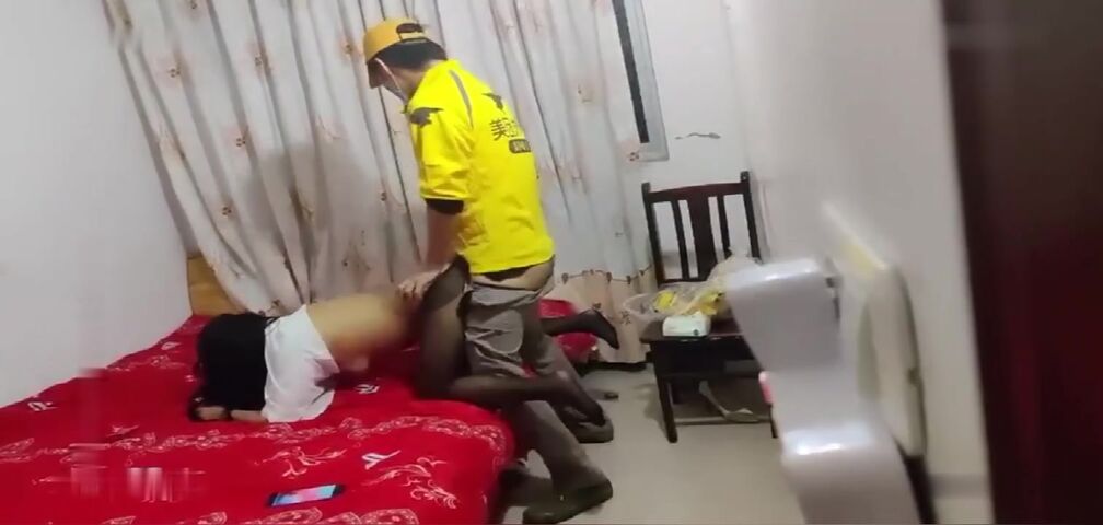 绿帽奴老公性无能 喜欢看别人草自己老婆 美团干完了又叫了饿了吗来