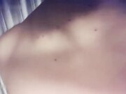 长腿少妇 镜头前揉屁股摩擦 翘起屁股特写摸穴 后入猛操沙发上骑乘抽插