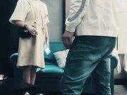 操完加钟小天来操，沙发上掰穴无套抽插，上位骑坐大力猛操