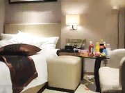 兄弟俩夜夜换熟女风骚人妻正是如狼似虎时 淫水潺潺浪叫不断 超清画质