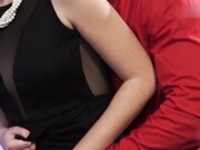 骚逼宝贝情趣装高跟鞋床上诱惑猛男大鸡巴操的骚逼看来是操的很舒服