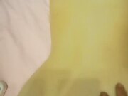 隔壁人妻借洗手间被屌丝男强奸