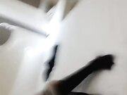 喝得醉醺醺的学生妹 横卧酒店床上 随便玩弄 圆润美臀 半睡半醒之间爆操小骚逼