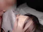 这贱货舔嘴的样子能让人操死 鸡巴硬得像要断 操她穴里紧得吸魂