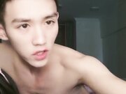 帅气小哥哥与清纯小姐姐的激情互动 舔大屁股吃奶子玩鸡巴 享受小姐姐的口活