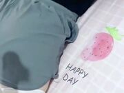 新作妹妹穿白丝玩手机 吃醋让我狠心又操了妹妹