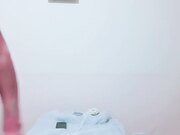 推油按摩女客户挑弄敏感乳头极痒无比小穴直流白浆 只能用粗大肉棒解痒止水