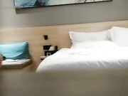 良家小姐姐休息后继续 温柔娴淑外表下 一颗淫荡不堪的心灵