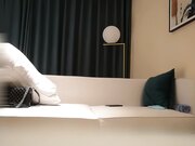 沙发调情口交舔奶侧入猛操上位骑乘，呻吟娇喘非常诱人