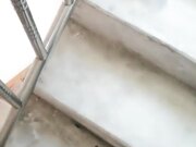 姐姐与弟弟在住宅楼道里脱光了乱伦完美露脸怕有人来回床上激情啪啪啪