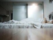 佳哥足浴店全套服务搞一下玩坏她 女孩身体很灵活 激情热吻 像灵蛇一样在身上游动