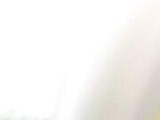 高挑长腿萝莉全身粉嫩 挺瘦的但是奶子还挺大像刚发育好 史上最干净的小穴之一