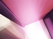 剧情乱伦趁着老爸出差我和骚妈彻底放开了自我陪着骚妈ktv全裸性爱边唱边操骚叫声真大真怕被门口服务员听见