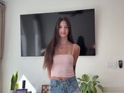 骚货继妹妹想要借我的车愿意支付骚逼来换取使用权