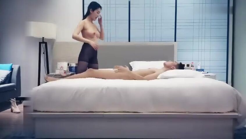 网约颜值不输女星的极品性感大美女啪啪 颜值高身材好 各种体位狠狠抽插