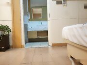 不错妹子再来第二炮 吸吮舔屌活很棒一下就起来了 扶着腰后入老哥射的有点快