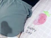 妹妹穿白丝玩手机 吃醋让我狠心又操了妹妹