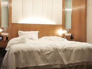 极品颜值甜美大圈外围妹子 舌吻互摸调情迫不及待解开裤子