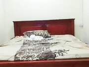 光头哥境外扫街 遍历各大淫窝 找到娇小漂亮小萝莉