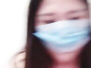 三女一男淫乱大派对 这男的有福了 三个女的伺候他一个