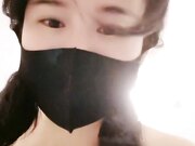 晕奶的别来，爆乳学妹情趣装诱惑跟狼友互动撩骚，伺候小哥哥洗澡诱惑，让小哥镜头前后入爆草揉奶，各种舔逼