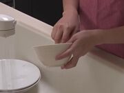 为了丈夫被强行中出的幼妻1