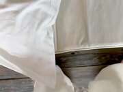 给母狗干的翻白眼伸舌头高潮不断，这是真母狗啊，舒服了