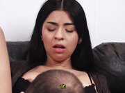 我发现我的兄弟操我的女朋友她要求我不要干翻我无情的内射了她