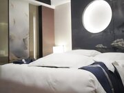 床上情趣装近距离口交猛操呻吟搞了两炮