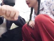 松紫大大村长和小媳妇野外调情