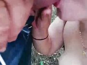 骚逼户外勾搭壮小伙激情啪啪公园漏出奶子和逼逼勾搭小伙口交大鸡巴