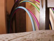 大鸡巴口交三人派对 在后台穿着校服裙子和高跟鞋抽插乱交