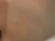 18岁梦涵水最多的嫩妹妹自摸流白浆