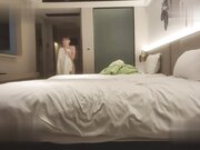 网约暑假兼职学生妹长相清纯女仆装制服诱惑