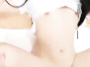 3p共享阴茎侍奉 皇帝般的享受 小穴汁水又多 狂艹拉丝淫靡白浆 尽情内射