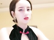 漂亮大奶少妇和炮友酒店啪啪 情趣装舔奶口交上位骑坐后入性感大屁股