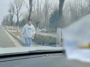 大神网约学生兼职妹 穿上制服在路边环卫车旁边车震无套口爆吞精