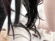 我在楼梯上内射了我的亲姐姐！疯狂抽插自己的亲姐姐，最后内射却不懂内射的危害