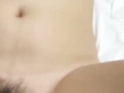 成都03年网红和老公吵架老公摔门而出扔下兄妹两人酒店独处